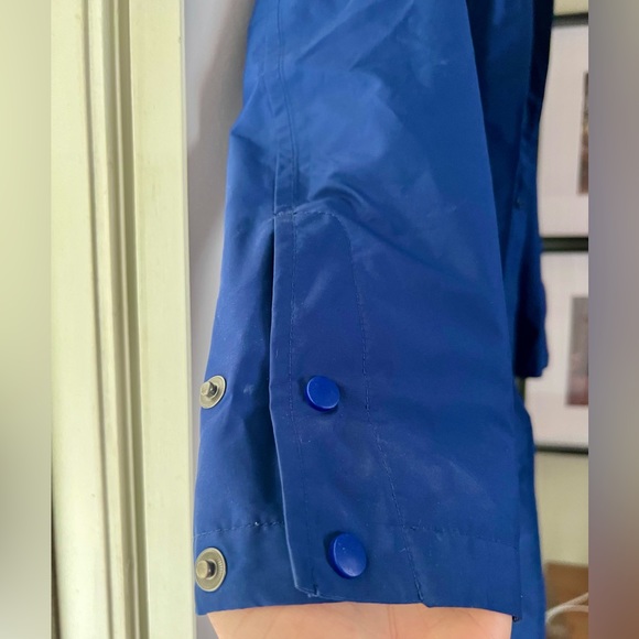 LL Bean Rain Coat w/ hood & zip out lining - Picture 2 of 5